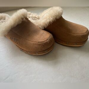 Ugg Abbie Shearling lined Clogs
